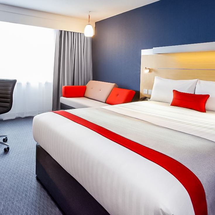 3* Overnight Stay and Theatre Package for Two product image