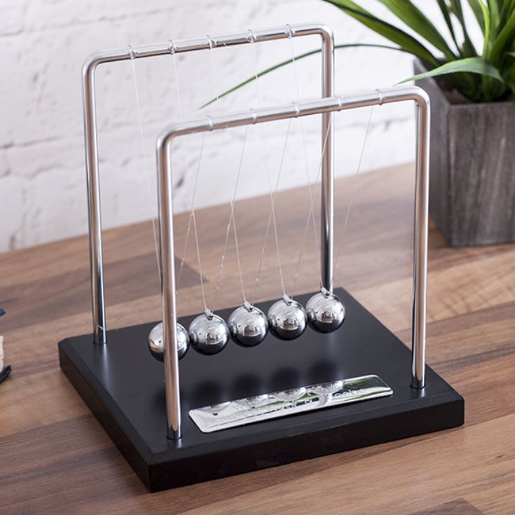 Newtons cradle что это