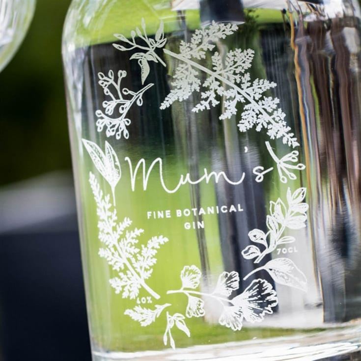 Personalised Botanical Gin with Engraved Wreath Design product image